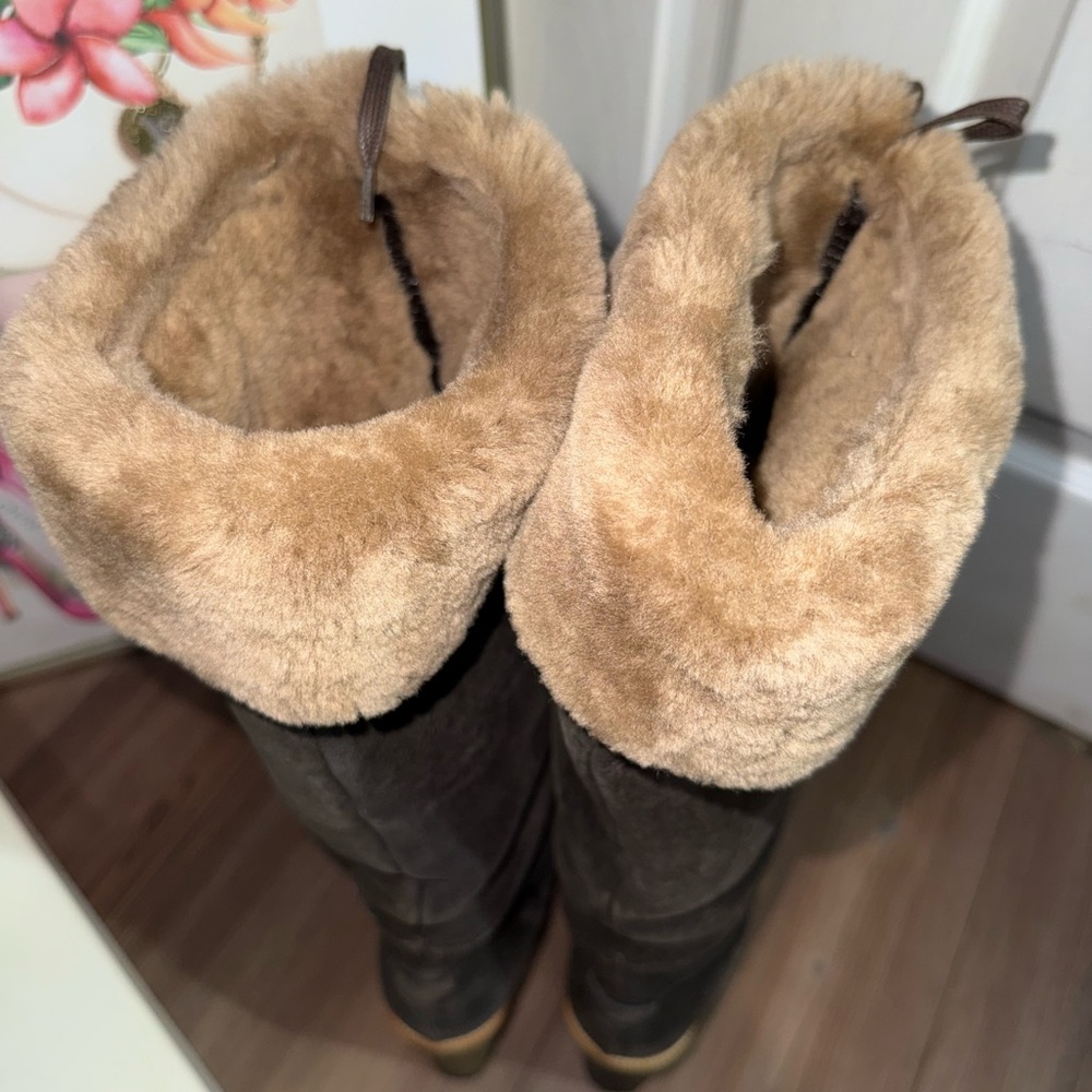 Saint Laurent Women's Brown Leather Boots - Picture 10 of 11